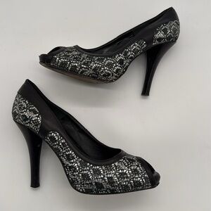 Via Spiga Black Leather Silver Sparkle High Heels, size 7